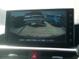 バックモニター(黄色いガイドラインのお陰で、駐車がしやすいです)