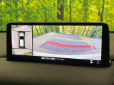 【360&deg;ビューモニター】専用のカメラにより、上から見下ろしたような視点で360度クルマの周囲を確認することができます☆死角部分も確認しやすく、狭い場所での切り返しや駐車もスムーズに行えます。