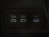 USB端子付きです。