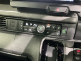 フロント両席にはシートヒーターが付いています!寒い日に便利な装備ですね。