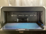 ディスプレイオープンで音楽CD、DVDも挿入可能です。