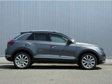 アフターサービスは全国のVolkswagen正規ディーラーで対応。遠方のお客様も安心してご購入いただけるよう、丁寧にサポートいたします。