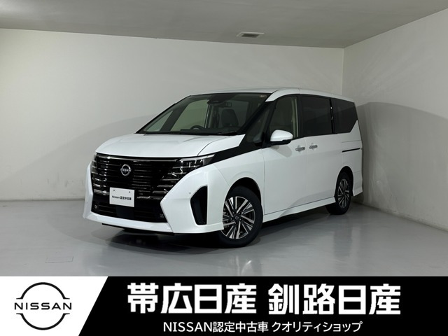 セレナ 1.4 e-4ORCE ハイウェイスターV 4WD