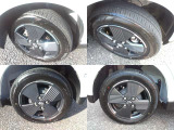 ☆純正アルミホイールで足元がおしゃれです♪ タイヤサイズは155/65R14です。