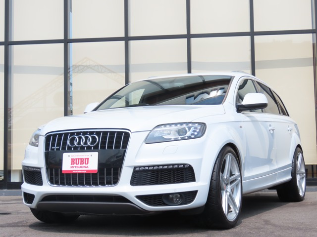 アウディ Q7 
