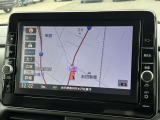 【ナビゲーション】便利なナビ付き、知らない道でも安心です。遠方から自宅へ帰る際にも活躍します。