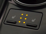 シートヒーターを装備しています!高級車ならではの装備です!シートが暖まりますので、寒い冬場も快適にご乗車頂けます!腰にも優しい!お子様や女性にも嬉しい装備ですね!!