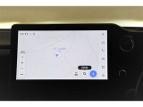 ディスプレイオーディオを装備。スマホとクルマをつなぐことで、これまでのナビに加えて、いろんなサービスが楽しめます。