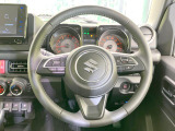 【純正革巻きステアリング】上質な革を使用することで、手にしっかり馴染みとても運転しやすいハンドルです♪