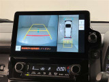 いまや必須装備「ナビゲーション」搭載!知らない場所に、スイスイッとドライブ。なんて便利な機能でしょうか?もう、これなしではハンドルを握れませんね!でも、運転中の操作は危険ですのでご注意ですね♪