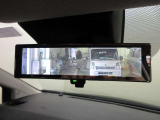 スマートルームミラー付きで後部座席に乗車してても後方がしっかり見れます