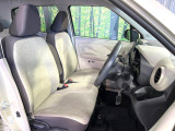運転席シート廻りは使用感も少なく、良好な状態となっています。丁寧に使われていたことがよくわかりますね。