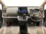 購入後も自社指定整備工場完備でお客様の愛車をしっかりサポート致します!御納車時には安全かつ安心してお乗り頂けるようホンダ専門知識を持つ整備スタッフが点検・整備・装備も説明をしてお渡ししております。