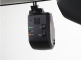 ◆ドライブレコーダー◆映像・音声などを記録する自動車用の装置です。 もしもの事故の際の記録はもちろん、旅行の際の思い出としてドライブの映像を楽しむことができます。
