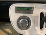 【オートエアコン】外気温や日差しに合わせて、賢く空調をコントロール。設定した温度をキープし続けてくれるから、運転に集中することができます。
