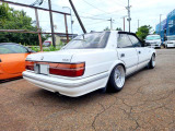 この車特有のあんまりつかないリアキャンバーが良いんです