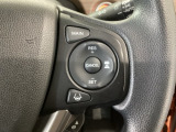 【アダプティブ・クルーズ・コントロール】予め設定した車速内でクルマが自動的に加減速。 前走車との適切な車間距離を維持しながら追従走行し、高速道路でのドライバーの疲労を軽減してくれる嬉しい機能付♪