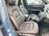 【運転席パワーシート&ドライビングポジションメモリー機能】運転手にあったシートパターン設定可能です。