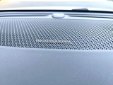 【harman kardon】ハーマンカードンのHi-Fiスペシャリストと共に、モデル別に開発・設計された専用チューニングが臨場感溢れる音響空間を実現しています。