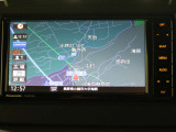 純正メモリーナビ装備。フルセグTV付きです。Bluetooth、USB対応です。DVDも再生できます。