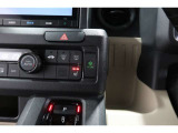 ECONボタンで低燃費モードに☆☆☆ECONスイッチを上手に使ってエコドライブ♪♪環境にもお財布にも優しい装備です☆☆☆