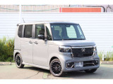 N-BOXCUSTOM・ターボ!0.66L TURBO CVT FF 4人乗り。