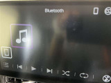スマートフォンと連携で運転中の通話も安心