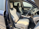 禁煙車として入庫しておりますので、いやな匂いや使用感もありません。ジャガー・ランドローバーの持つ理想の自動車工学で造形された、伝統と新しさの兼ね備えたインテリアをお楽しみください。