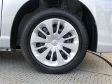 タイヤサイズは165/65R14です