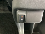 シートヒーター付き。直接体を温めてくれるので寒い日の運転も快適です