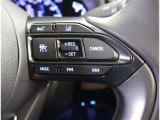運転中でも手元で操作できます。