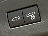 【パワーバックドア】スマートキーや運転席のボタンを押すだけでリアゲートが自動で開閉します!荷物を持っている時や、高い位置にあるバックドアを閉める際に便利な機能です♪