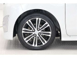 タイヤサイズ(165/55R15)です。