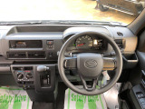 運転中も見やすいメーター。