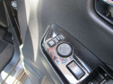 ドアミラーの鏡面の調節、格納は運転席からすべて操作できます!