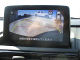 ドライバーの死角をカバーしてくれるバックカメラ搭載★