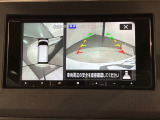 全方位モニターがついています! 車の周囲を360&deg;安全確認できるので、普段の駐車はもちろんの事、縦列駐車や幅寄せの際にも活躍してくれますよ。