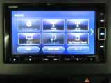 純正ギャザズメモリーナビ(VXM-224VFI) フルセグTVを装着しています。
