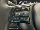 ステアリングリモコンは、運転中でも簡単に音量調整やチャンネル変更もできます!わき見運転防止にもつながるので安心です♪