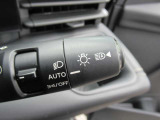 『ハイビームアシスト』で対向車のヘッドライトを自動検知して自車のハイビーム状態をオートで通常照射にします♪♪