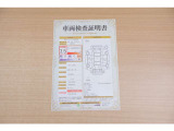 【車輌検査証明書】店頭にてクルマの状態が一目で分かる検査証明書を公開中。トヨタ認定検査員が厳しく査定し、状態を点数と図解で表示しています。修復歴はもちろん、傷やヘコミの箇所や程度がご確認いただけます。