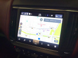 アイシン製純正ナビゲーション。BluetoothにてAppleCarPlayの接続が可能です。