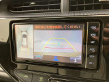 バックカメラの他に上から見下ろしたような画像が見れるアラウンド(全方位)モニター。前後左右を把握できる、すごい機能が装備されています!