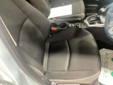 ゆったりとした運転席周り!!
