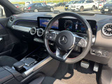 中古車だけではなく、新車も多岐にわたり、正規輸入車販売を行っております。全国選りすぐりの仕入ネットワークの中からあなたにピッタリのお車を探します!