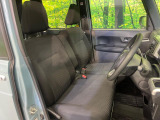 運転席シート廻りは使用感も少なく、良好な状態となっています。丁寧に使われていたことがよくわかりますね。