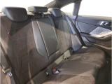 【エアバック】BMWのエアバックやその他の安全装備は、互いに補完しあう事で徹底した安全性を貫きます。万一の事故の際にそれぞれ最適な保護を提供してくれます!