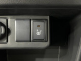 【シートヒーター】心も体も温めてくれるシートヒーター機能が付いています!寒い日でも快適に運転が出来ます♪