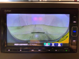 リアカメラ付で、後方をナビ画面で確認。車庫入れも安心です。もちろん、バックギアと連動しています。