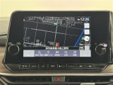 【純正9インチナビ】Nissan Connectに対応したOP装備の9インチナビを装備。存在感のある大画面はインパクトも大!Apple CarPlayにも対応しております。